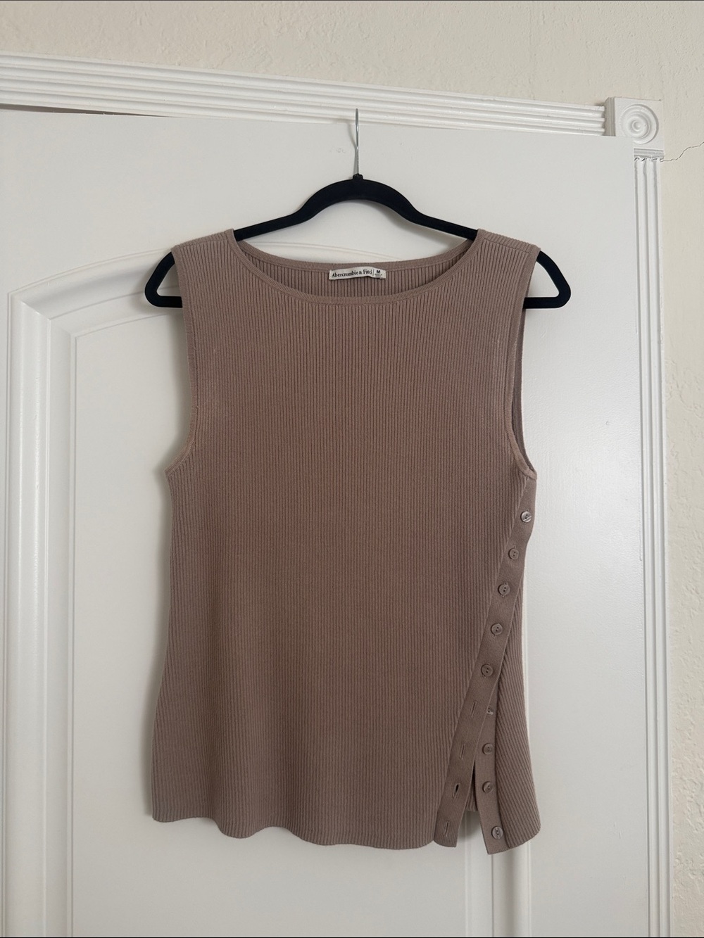 Abercrombie Taupe Ribbed Button-Side Sleeveless Top